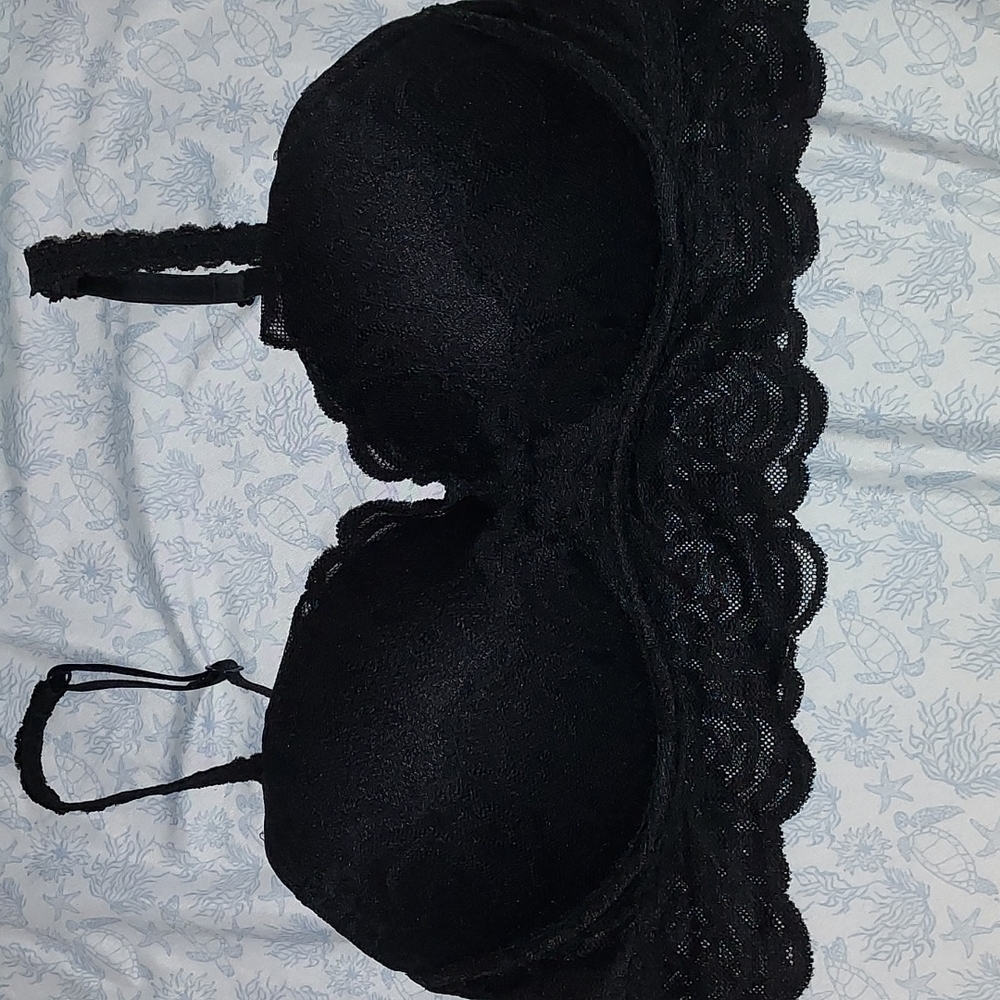 Pink brand underwire black lace bralette size medium